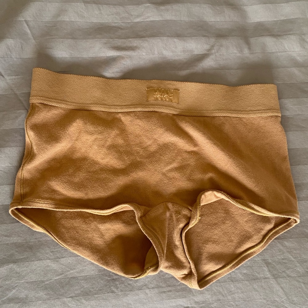 Skims boy shorts